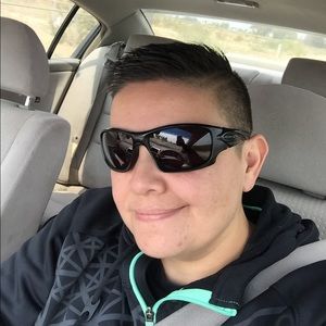 Meet your Posher, Cecilia